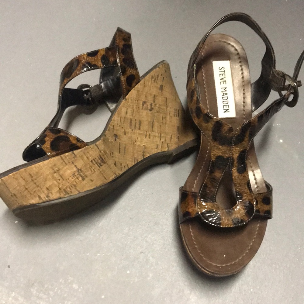 Shoes - Picture 2 of 3
